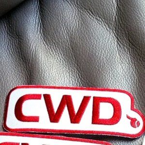 1 cwd patch  and 1 sticker/ temporary tatoo